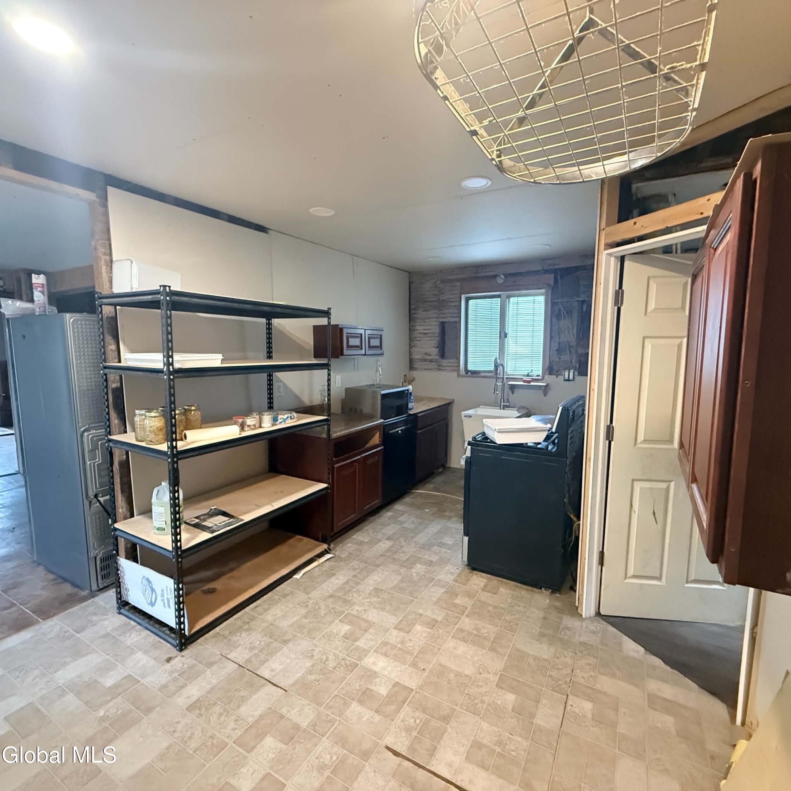 18 Walnut Street Gloversville NY 12078