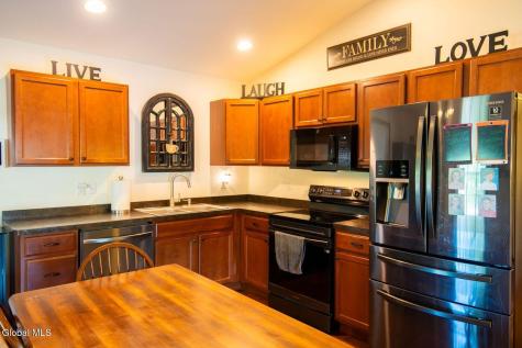 5 Charlton Lane Queensbury NY 12804