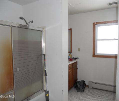 90 Tomhannock Road Valley Falls NY 12185