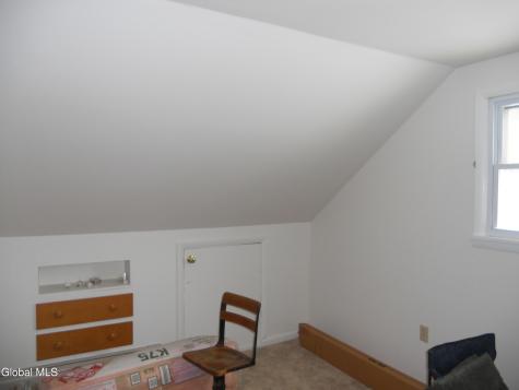 90 Tomhannock Road Valley Falls NY 12185