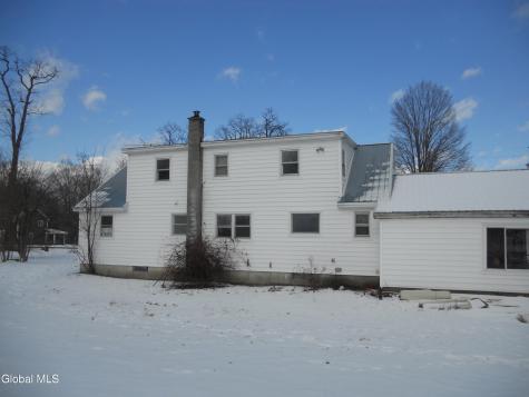 90 Tomhannock Road Valley Falls NY 12185