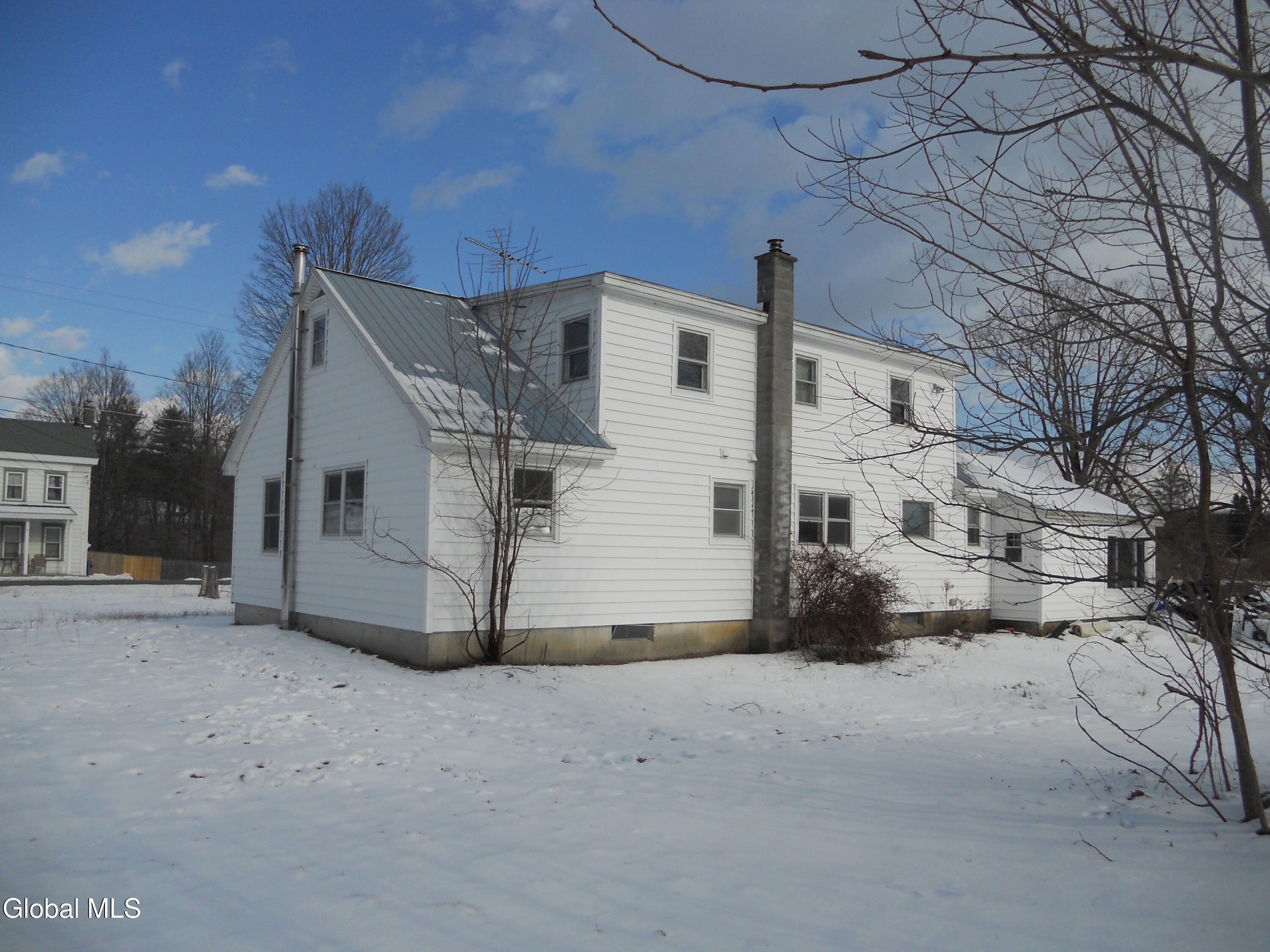 90 Tomhannock Road Valley Falls NY 12185