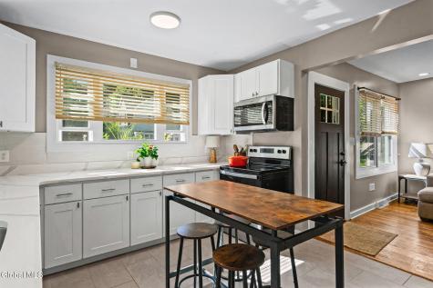 17 Wilmarth Street Scotia NY 12302