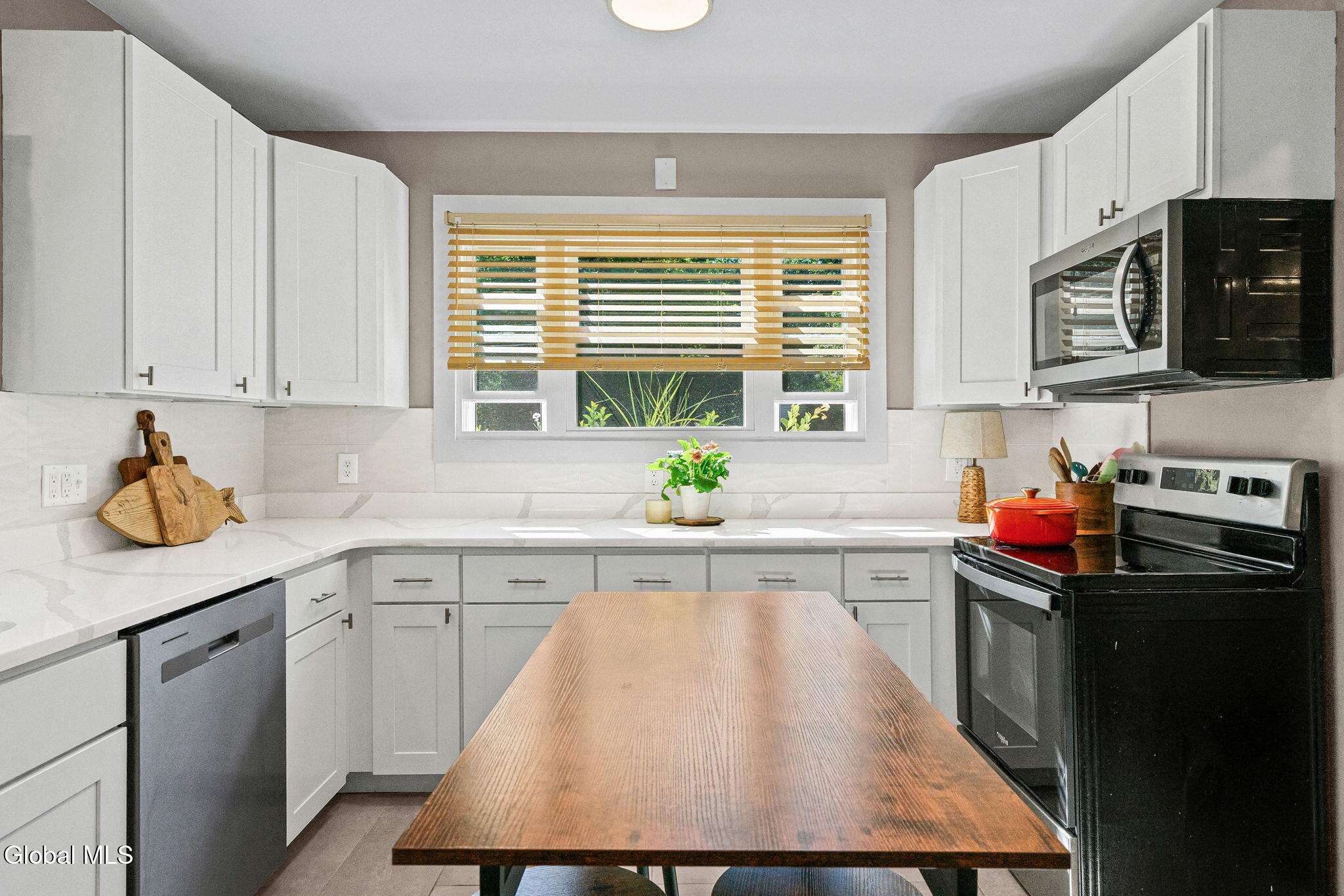 17 Wilmarth Street Scotia NY 12302