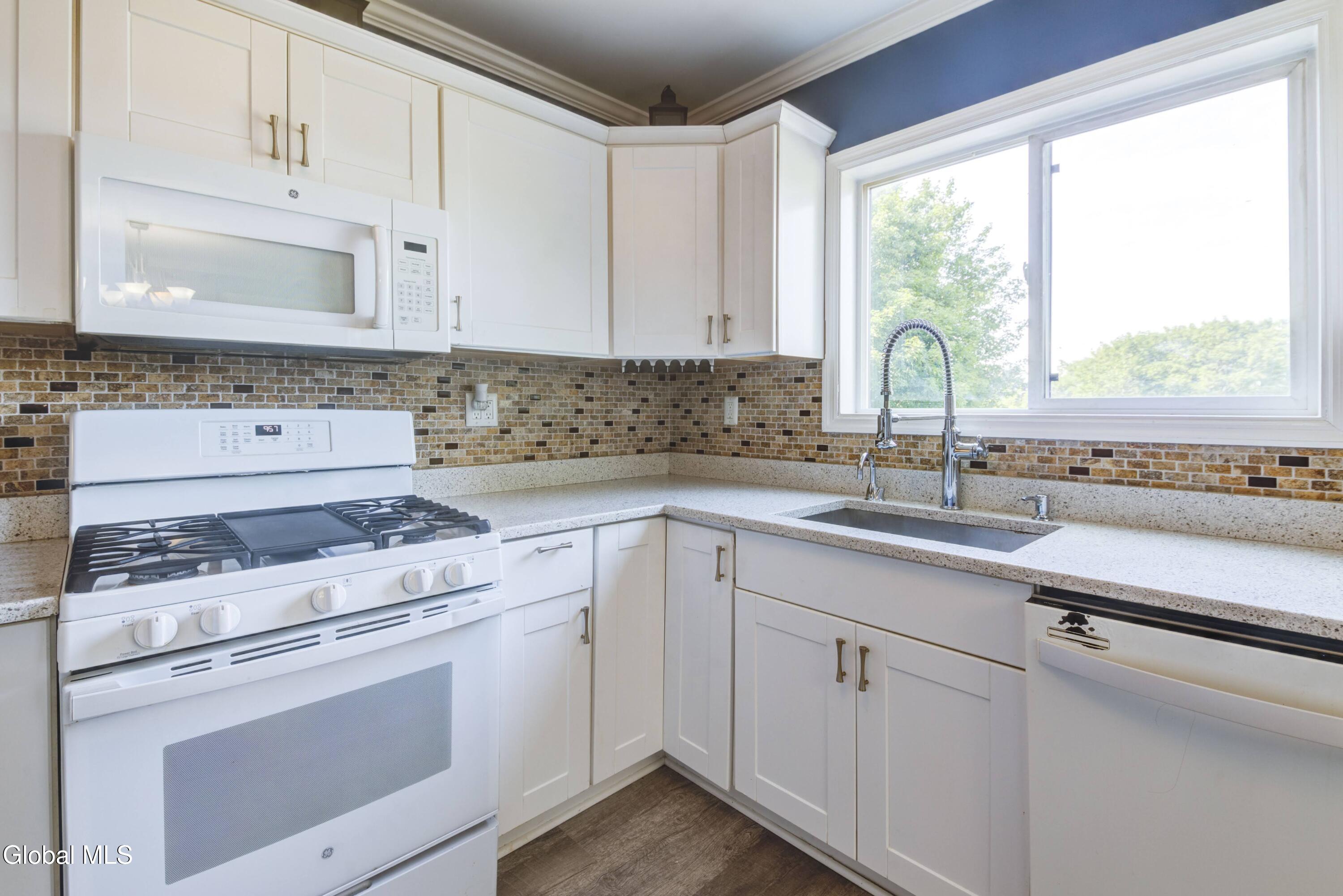 22 Highland Avenue Fort Johnson NY 12070