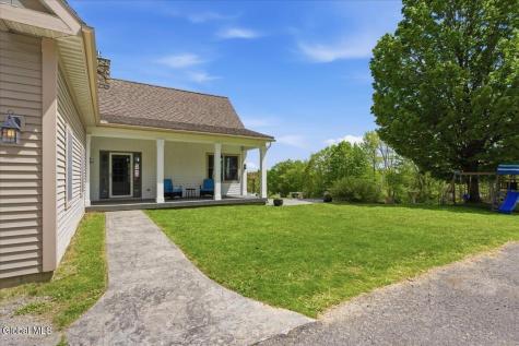 9 Sweet Road Stillwater NY 12170