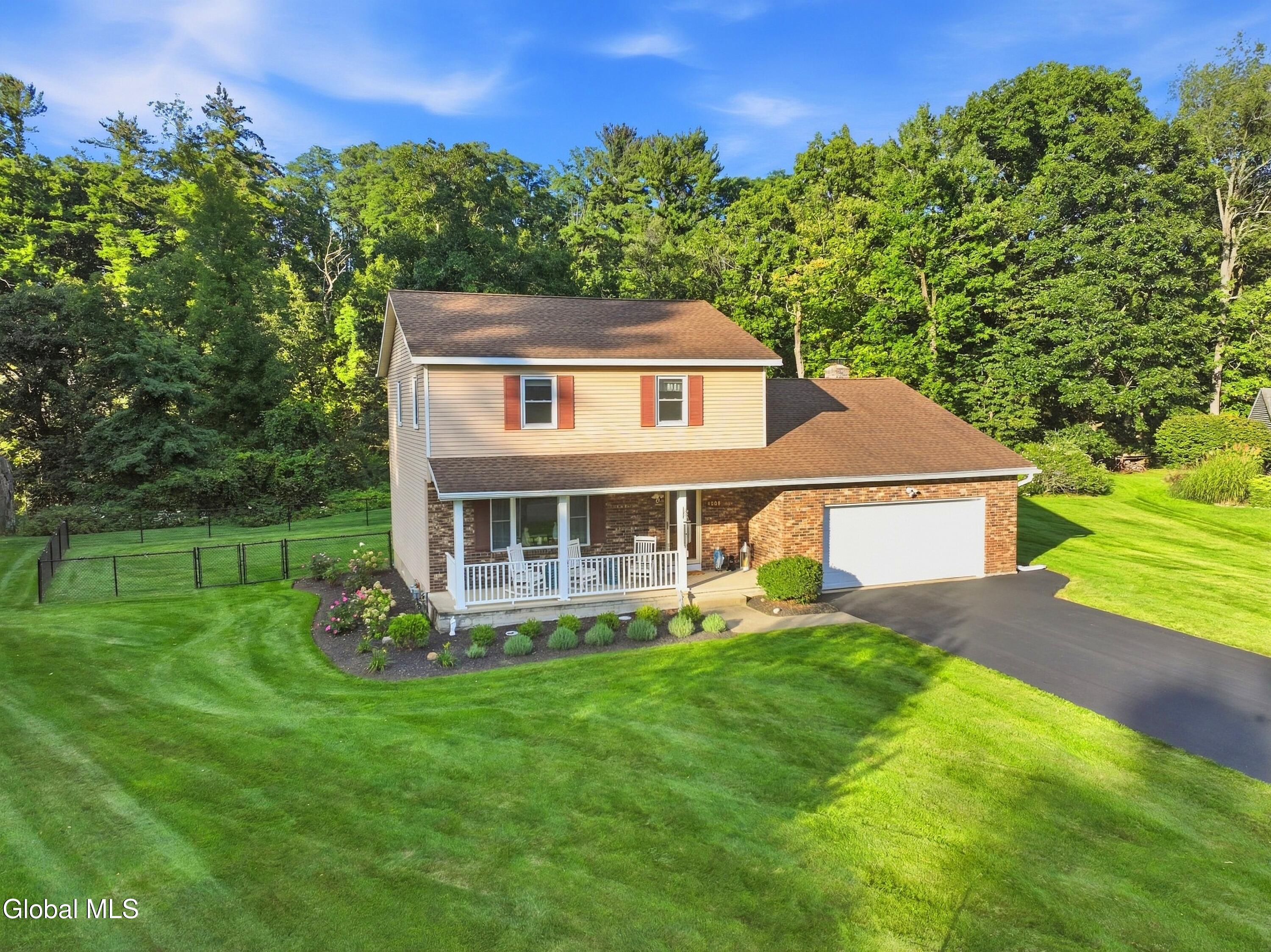 4008 Luigi Court Schenectady NY 12303