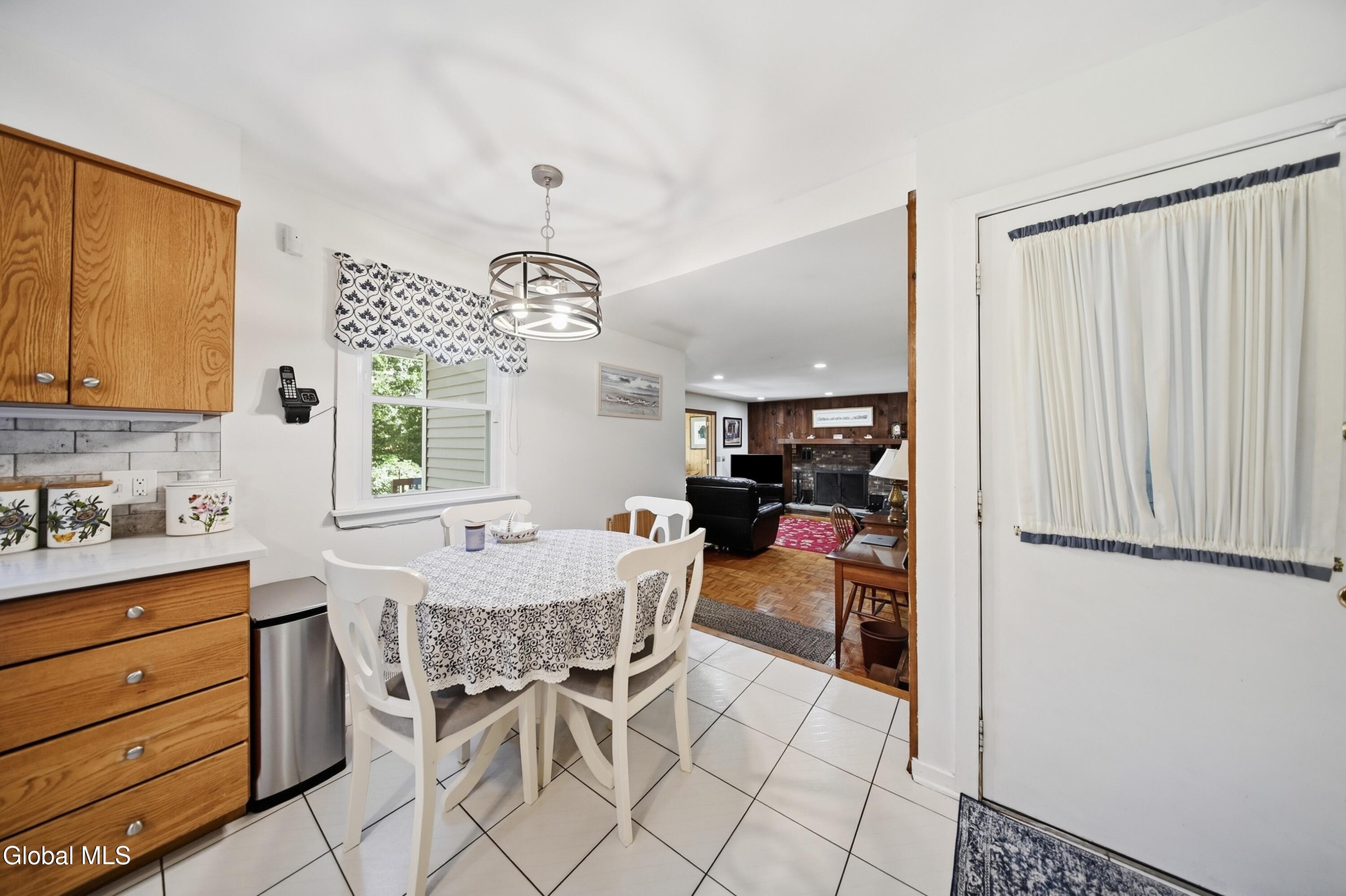 4008 Luigi Court Schenectady NY 12303