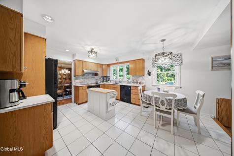 4008 Luigi Court Schenectady NY 12303