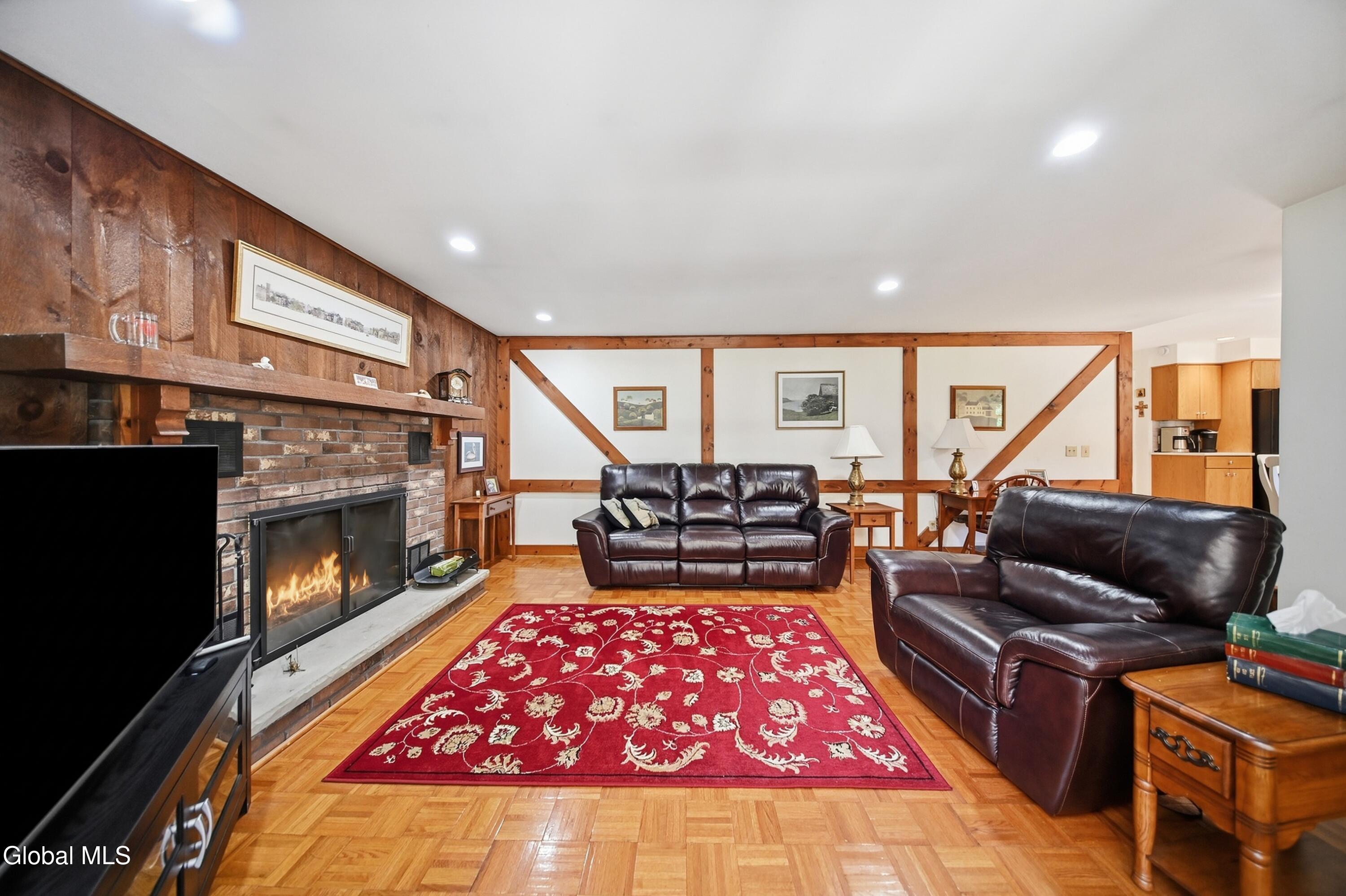 4008 Luigi Court Schenectady NY 12303