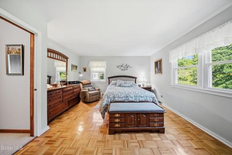 4008 Luigi Court Schenectady NY 12303