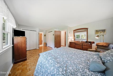 4008 Luigi Court Schenectady NY 12303
