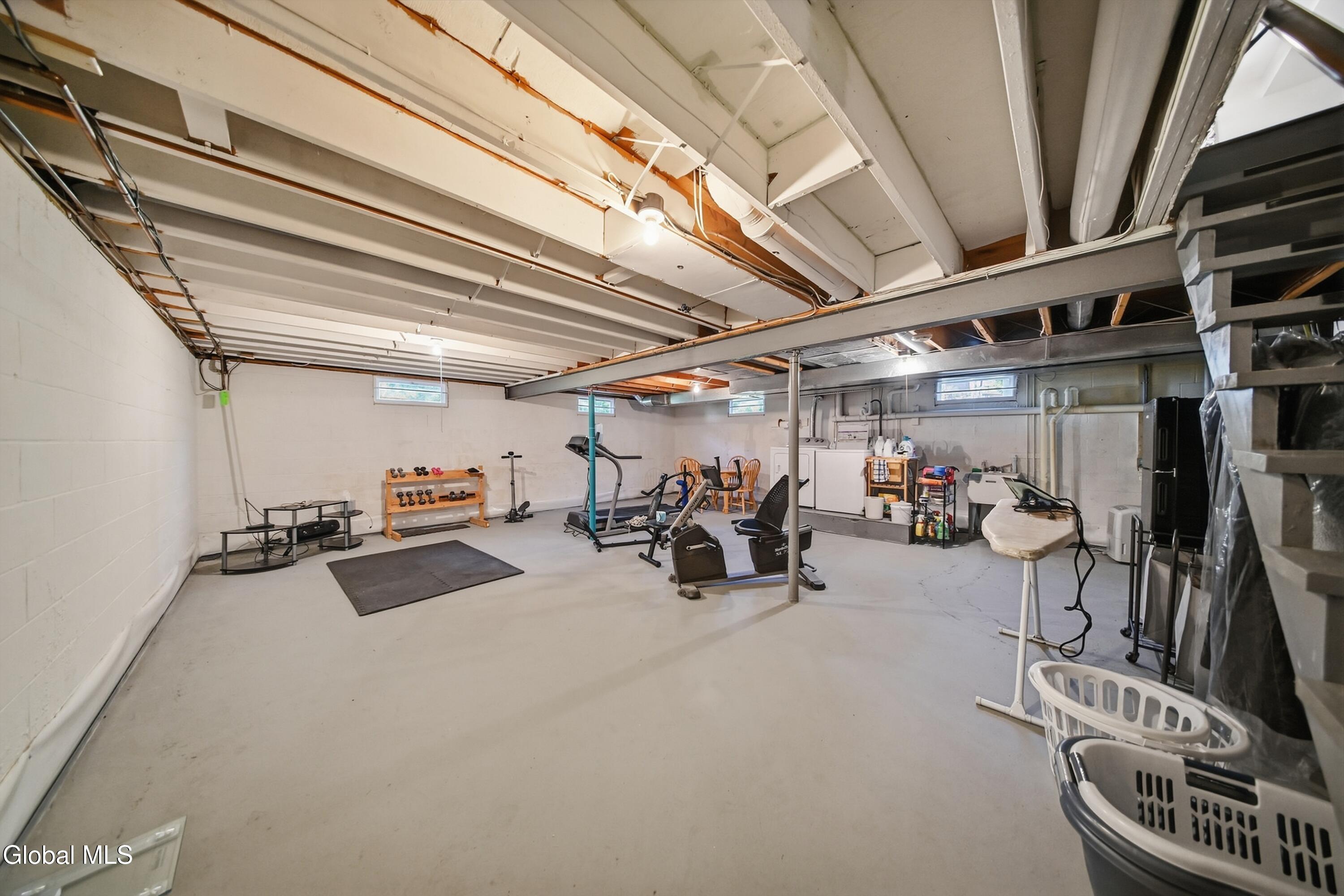 4008 Luigi Court Schenectady NY 12303