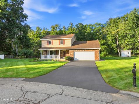 4008 Luigi Court Schenectady NY 12303
