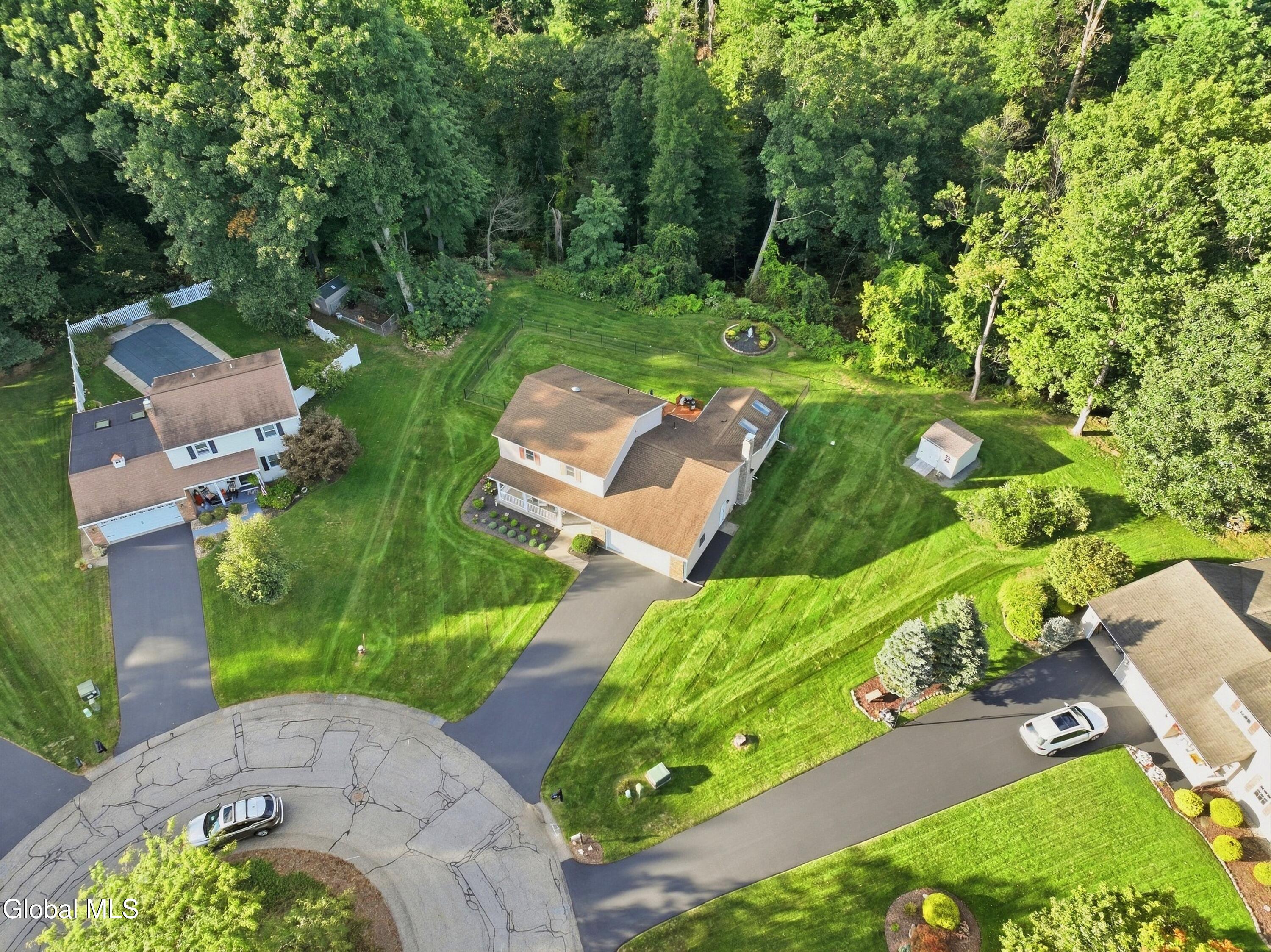 4008 Luigi Court Schenectady NY 12303