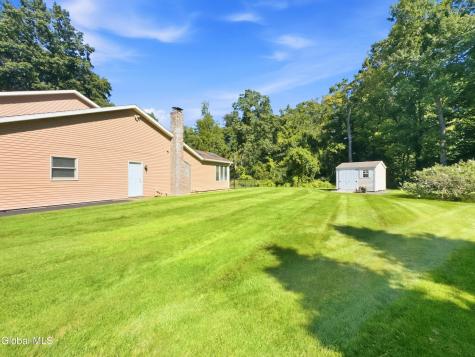 4008 Luigi Court Schenectady NY 12303