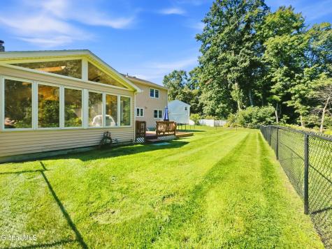 4008 Luigi Court Schenectady NY 12303