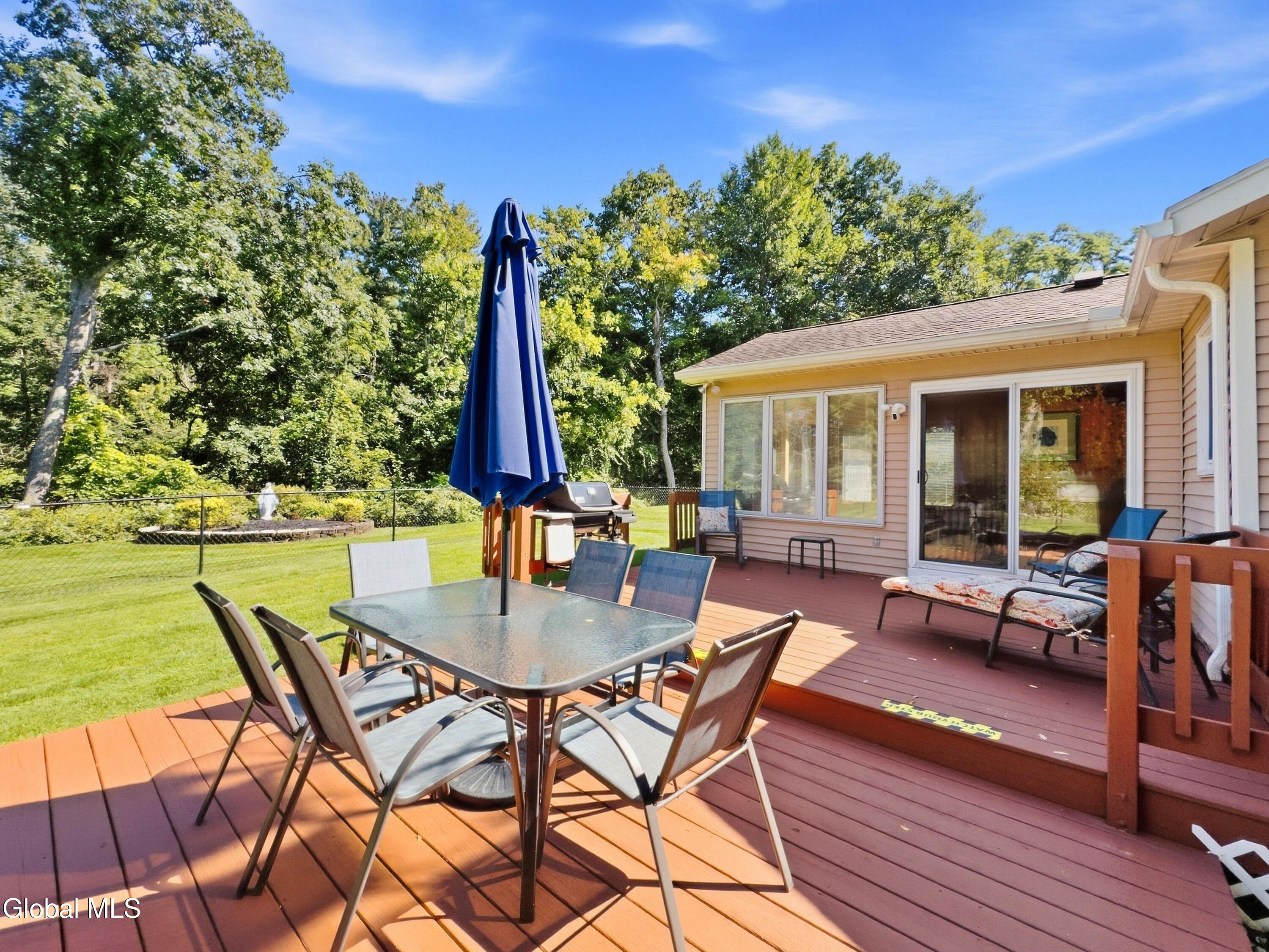 4008 Luigi Court Schenectady NY 12303