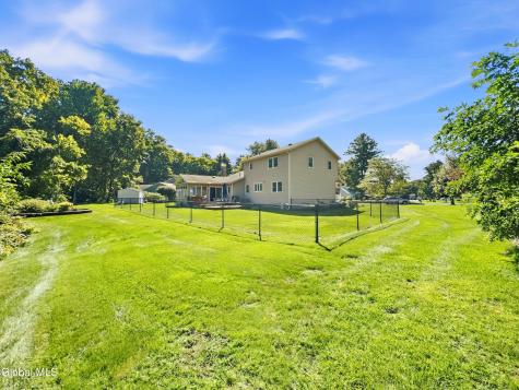 4008 Luigi Court Schenectady NY 12303