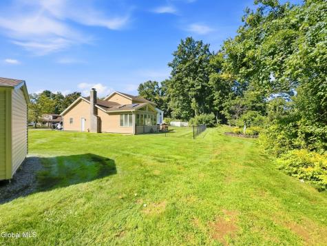 4008 Luigi Court Schenectady NY 12303