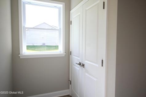 23 Wyatt's Way Clifton Park NY 12065