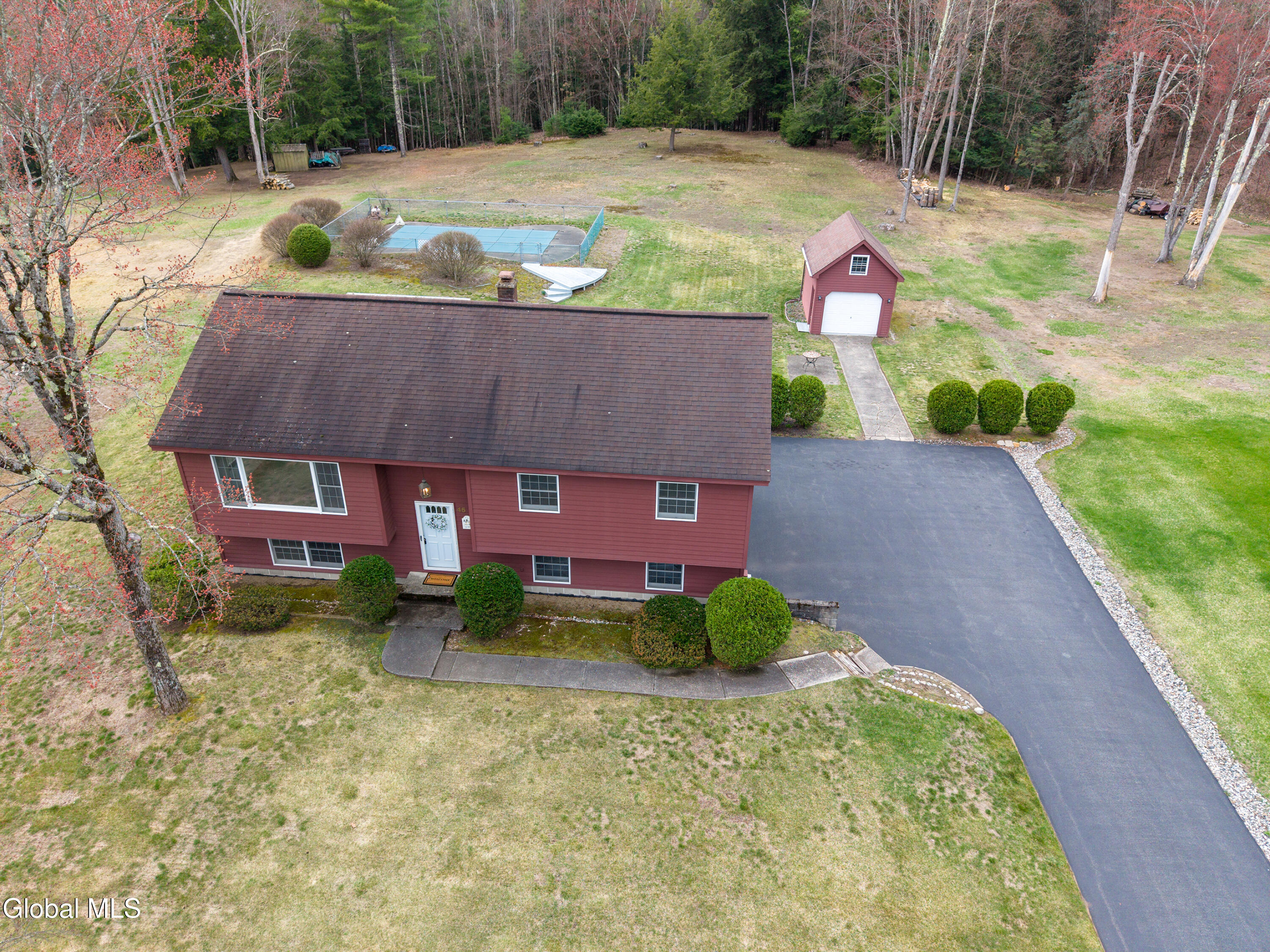 45 Laurel Lane Queensbury NY 12804