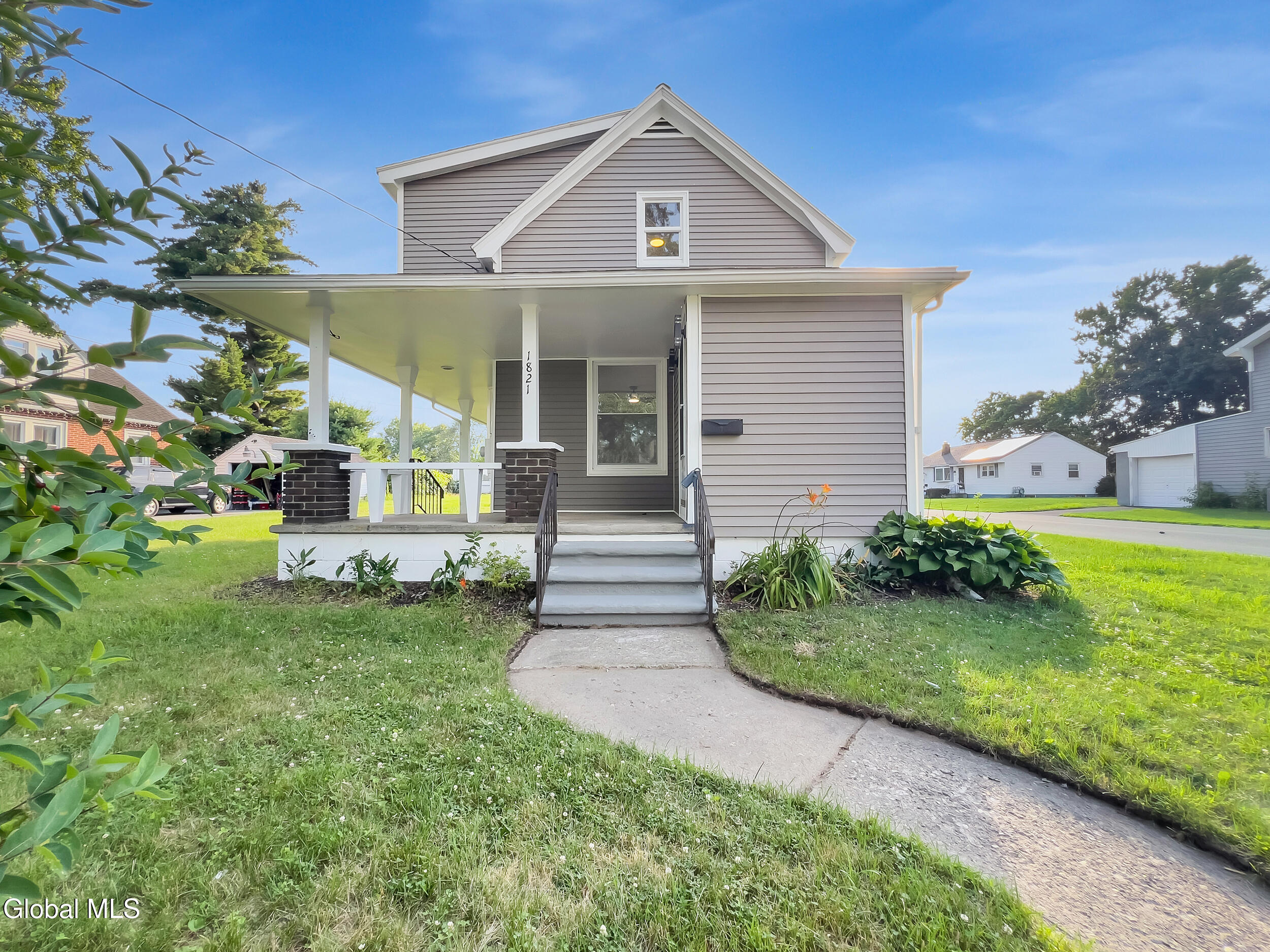 1821 Ferguson Street Schenectady NY 12303