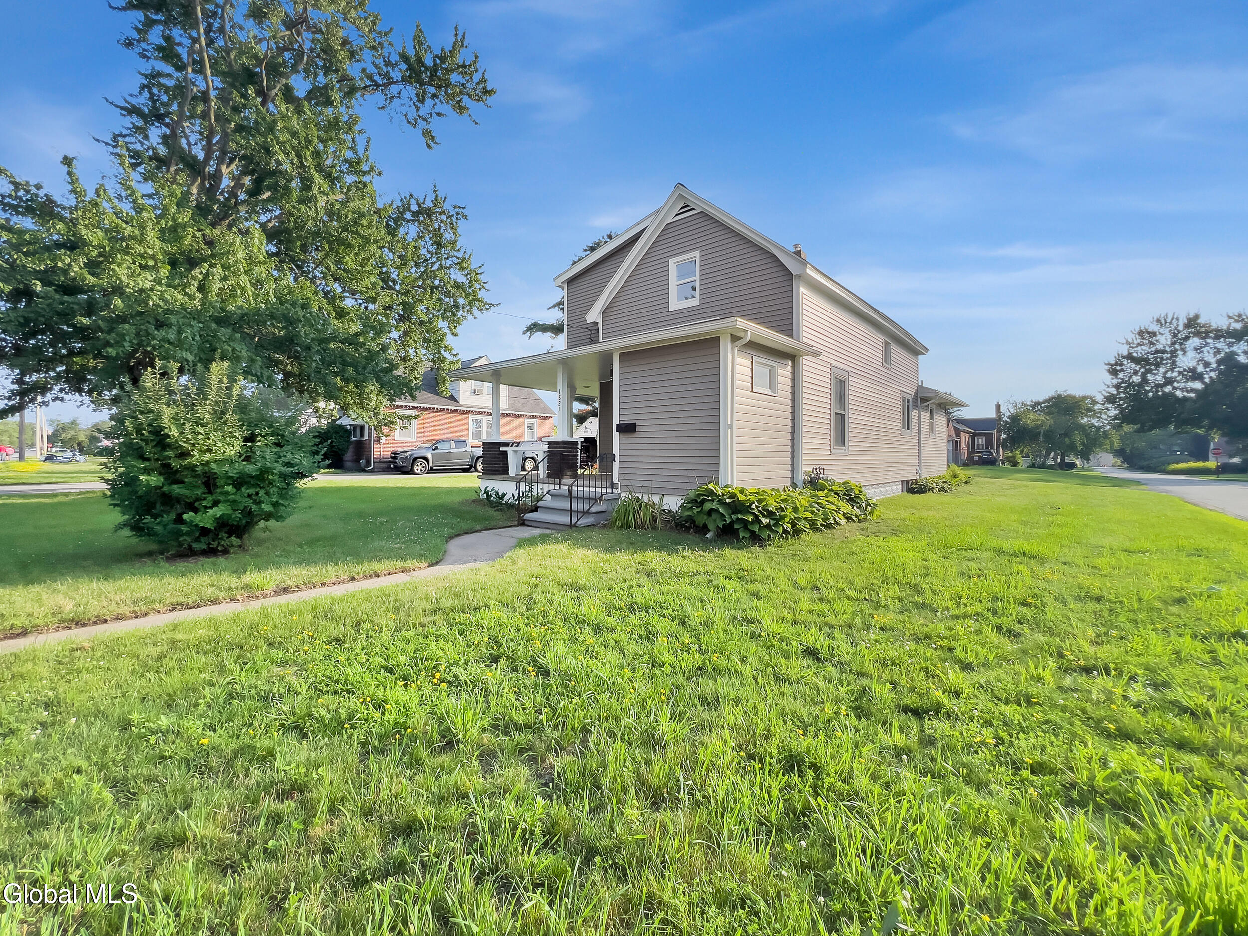 1821 Ferguson Street Schenectady NY 12303