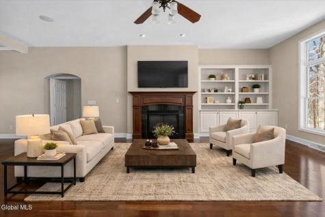 19 Highview Way Mechanicville NY 12118