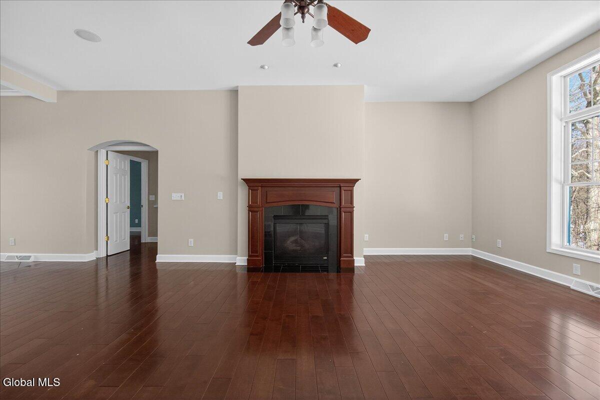 19 Highview Way Mechanicville NY 12118