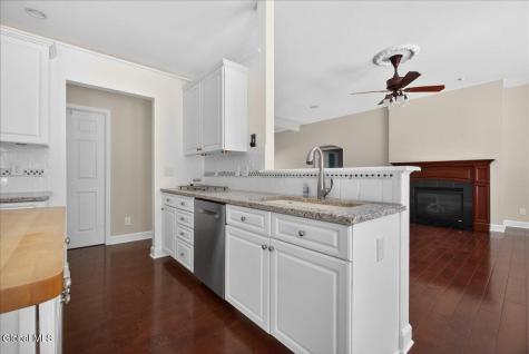 19 Highview Way Mechanicville NY 12118