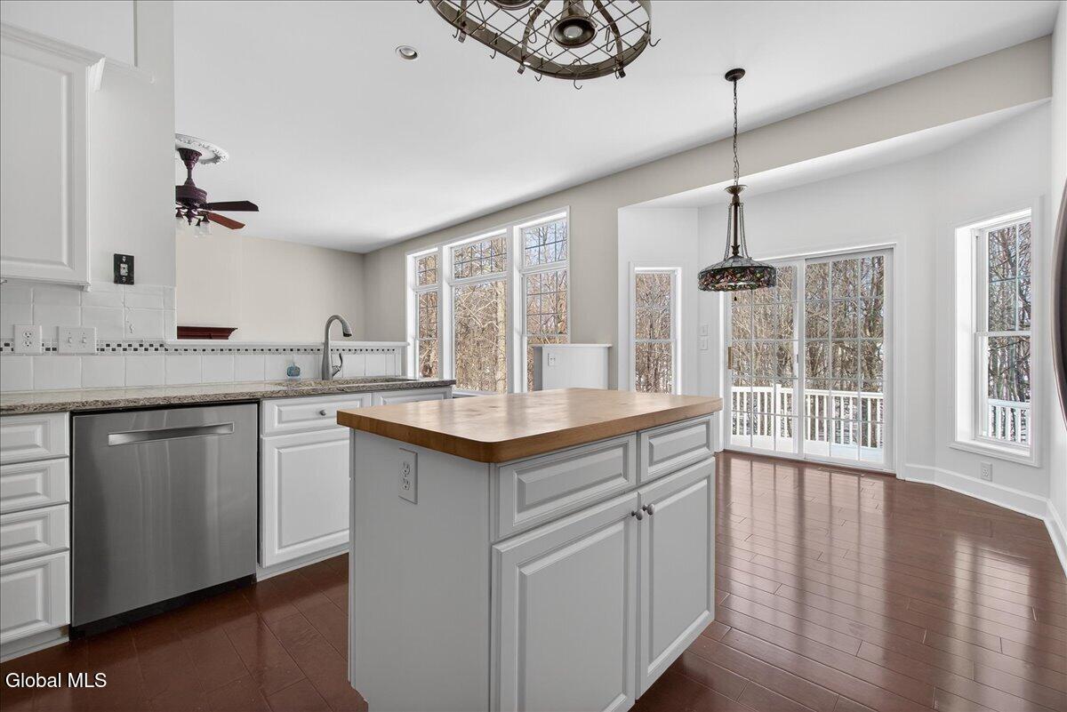 19 Highview Way Mechanicville NY 12118