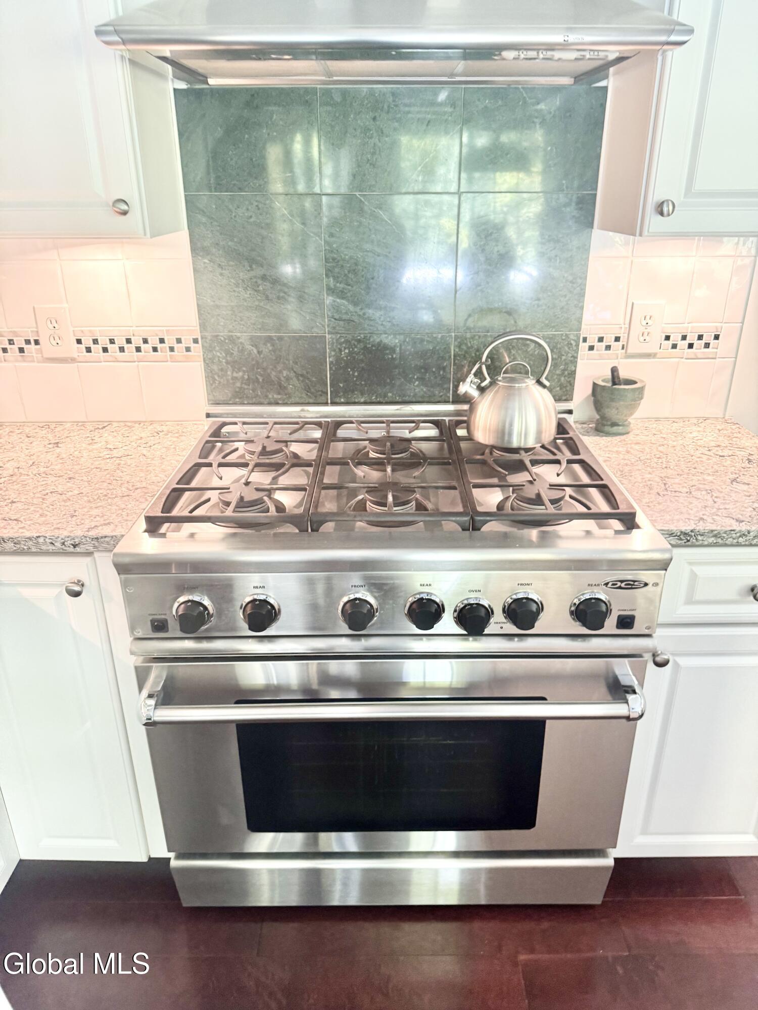 19 Highview Way Mechanicville NY 12118
