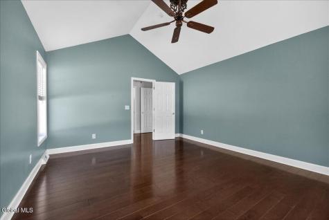 19 Highview Way Mechanicville NY 12118