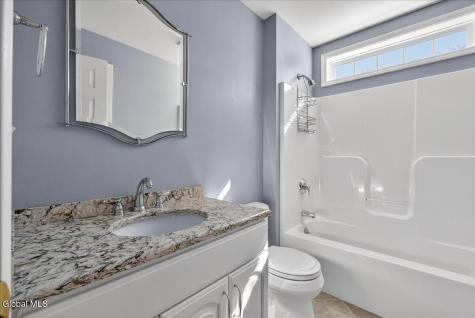 19 Highview Way Mechanicville NY 12118