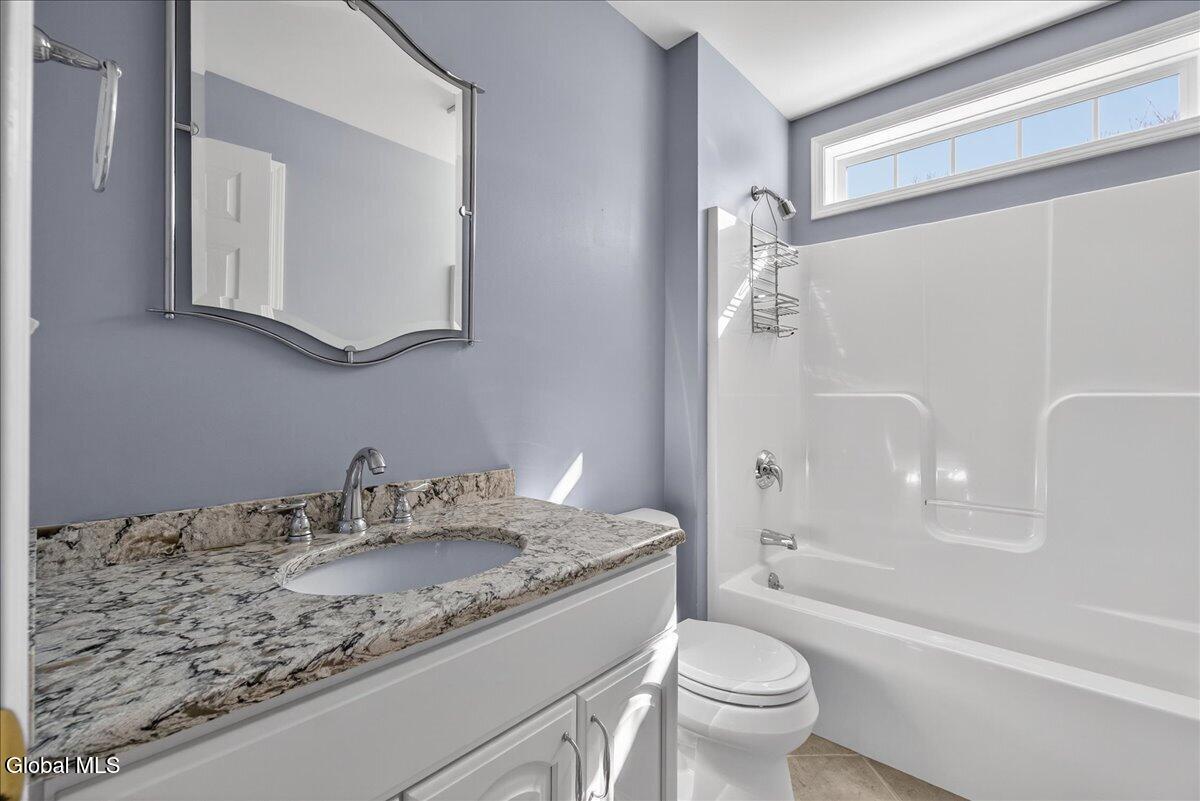 19 Highview Way Mechanicville NY 12118