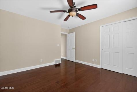 19 Highview Way Mechanicville NY 12118