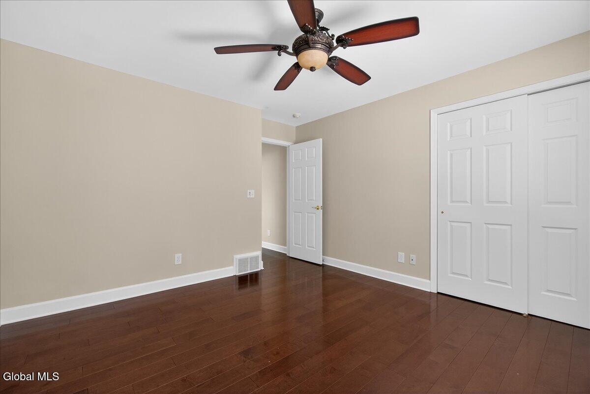 19 Highview Way Mechanicville NY 12118