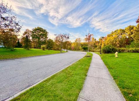 19 Highview Way Mechanicville NY 12118
