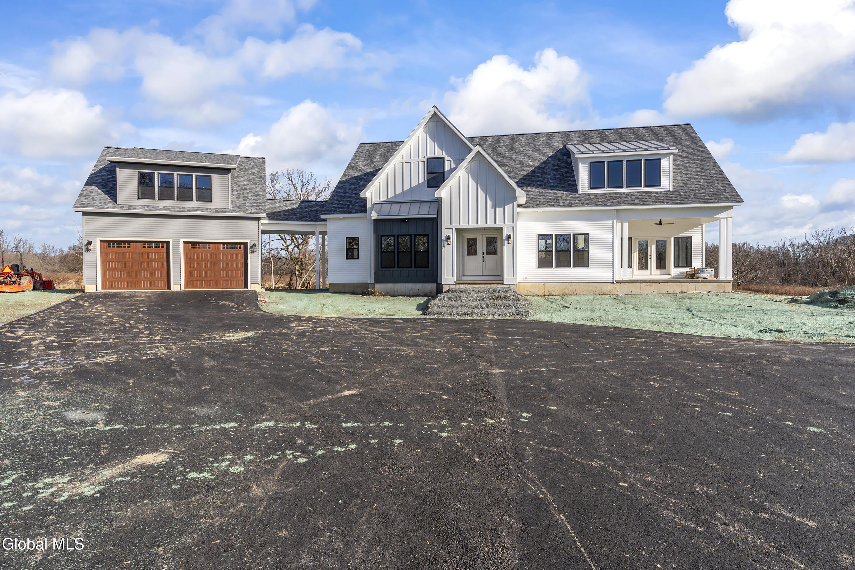 811 Walden's Pond Road Guilderland NY 12203