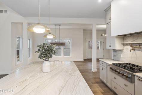 811 Walden's Pond Road Guilderland NY 12203