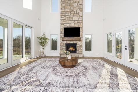 811 Walden's Pond Road Guilderland NY 12203