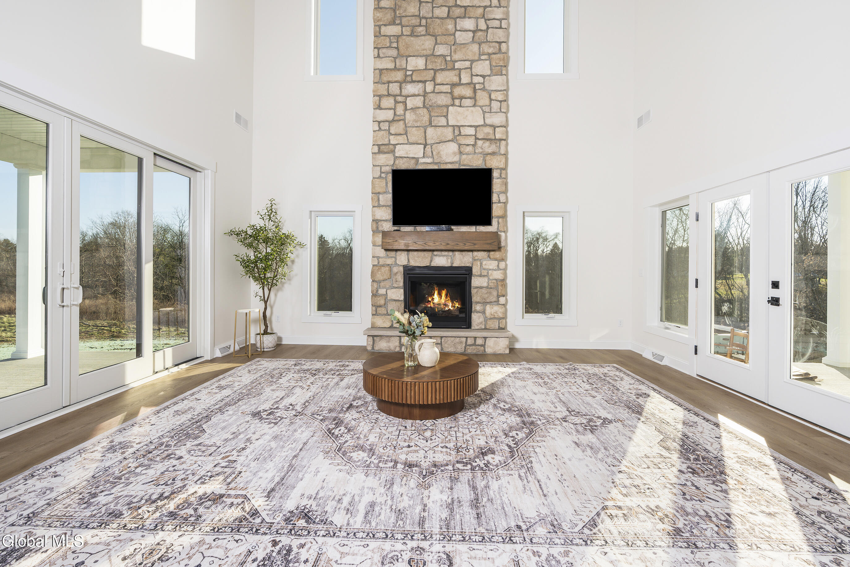 811 Walden's Pond Road Guilderland NY 12203