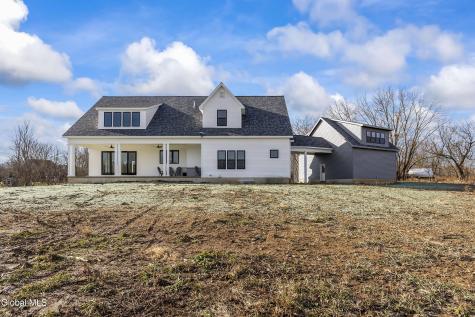 811 Walden's Pond Road Guilderland NY 12203