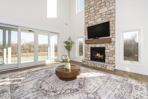 811 Walden's Pond Road Guilderland NY 12203