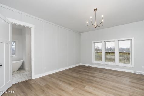 811 Walden's Pond Road Guilderland NY 12203