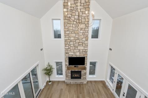 811 Walden's Pond Road Guilderland NY 12203