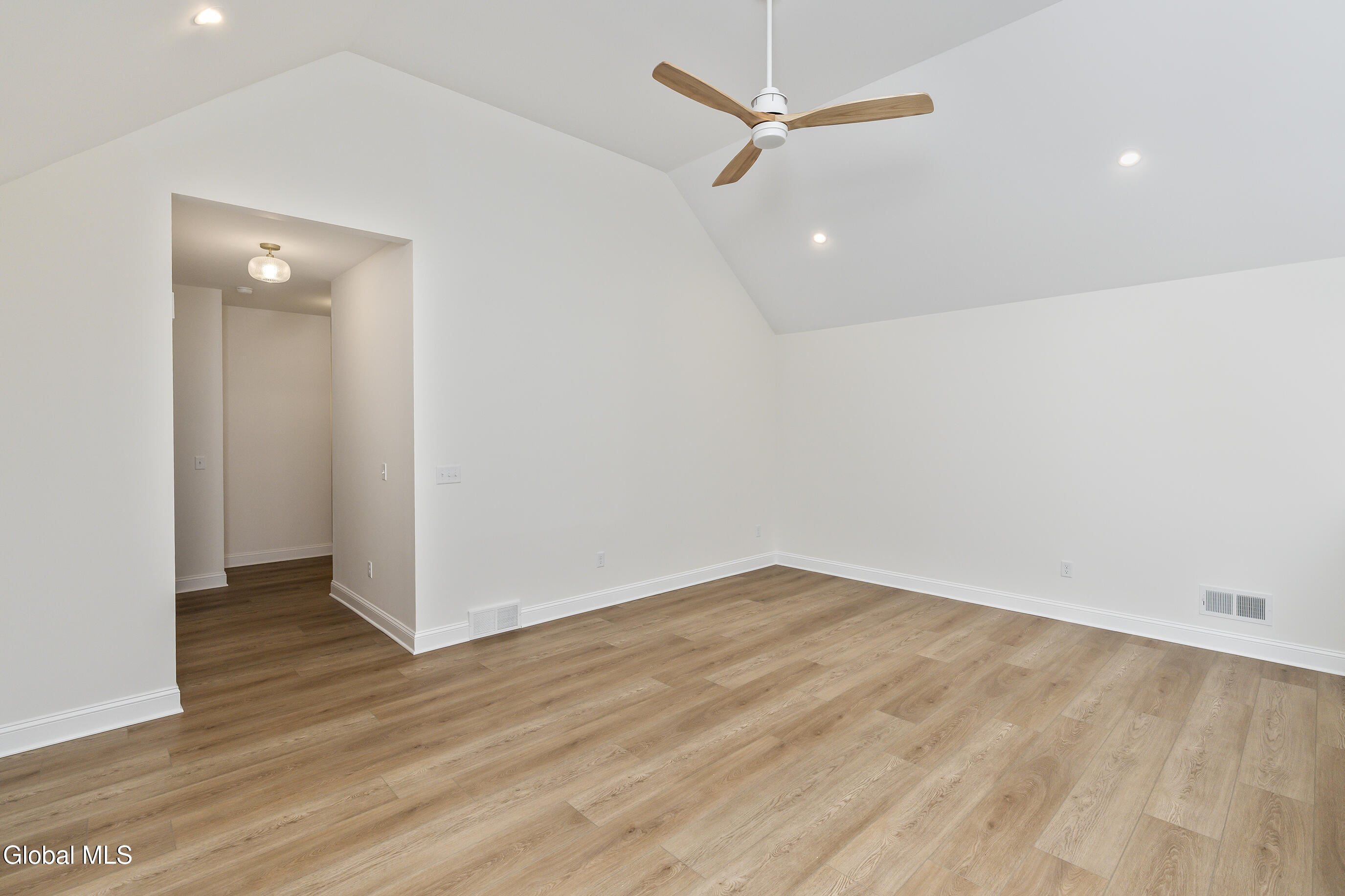 811 Walden's Pond Road Guilderland NY 12203