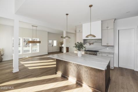 811 Walden's Pond Road Guilderland NY 12203