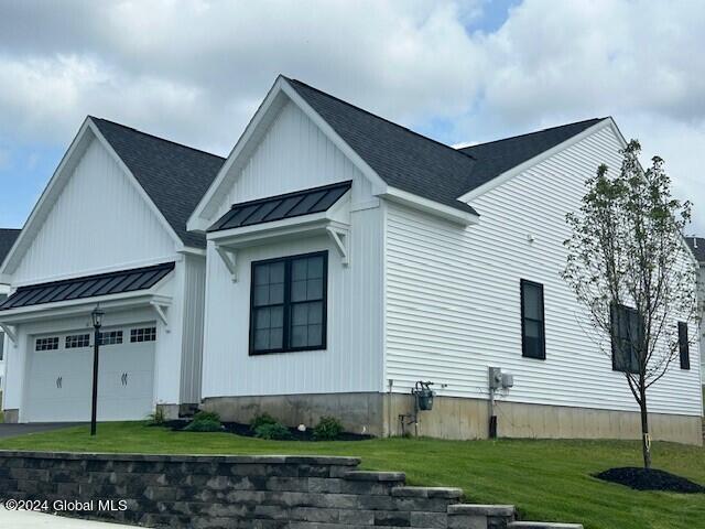 25 Harbor Lane Cohoes NY 12047